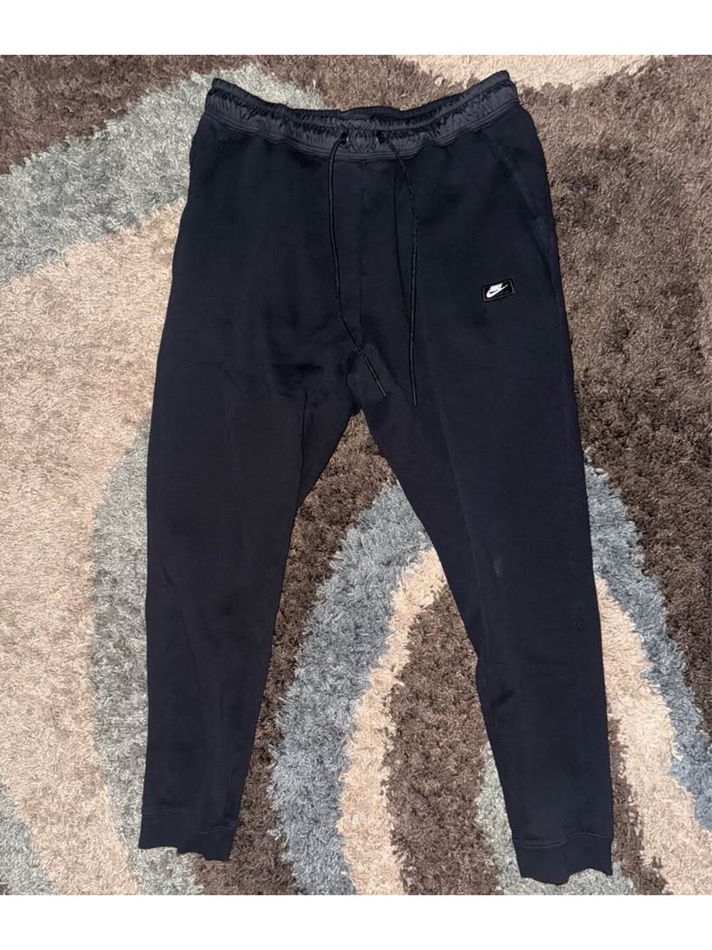 Nike men’s jogger sweatpants size medium